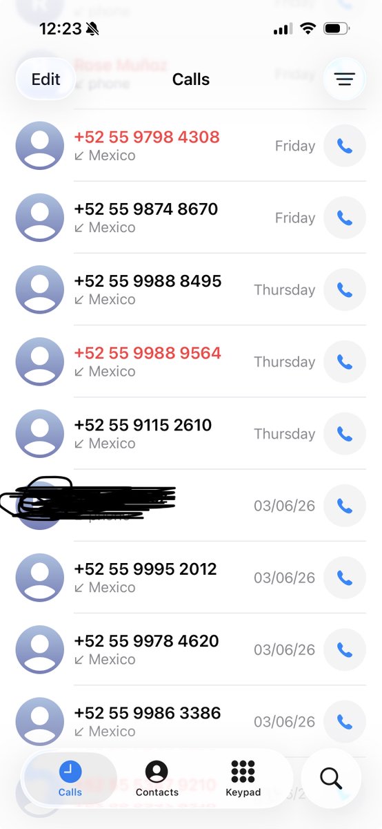 mumez1908's tweet photo. @Telcel me vendió hace menos de 2 meses una línea reutilizada y ahora estoy siendo acosado por múltiples despachos de cobranza debido a las deudas del usuario anterior.

No tengo relación con esa persona y aun así recibo llamadas y mensajes todos los días.

¿Quién protege a los clientes cuando una empresa reasigna números sin resolver este tipo de problemas? Espero una respuesta y una solución inmediata. @Profeco 

Hace tiempo les cancele una línea con más de 15 años por su pésima atención a cliente y ahora esto.