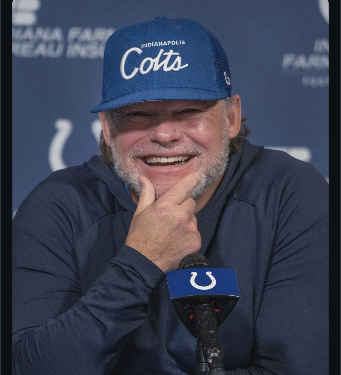 Lopez609's tweet photo. @AdamSchefter @HolderStephen I blame him https://t.co/Uode8rpd8X