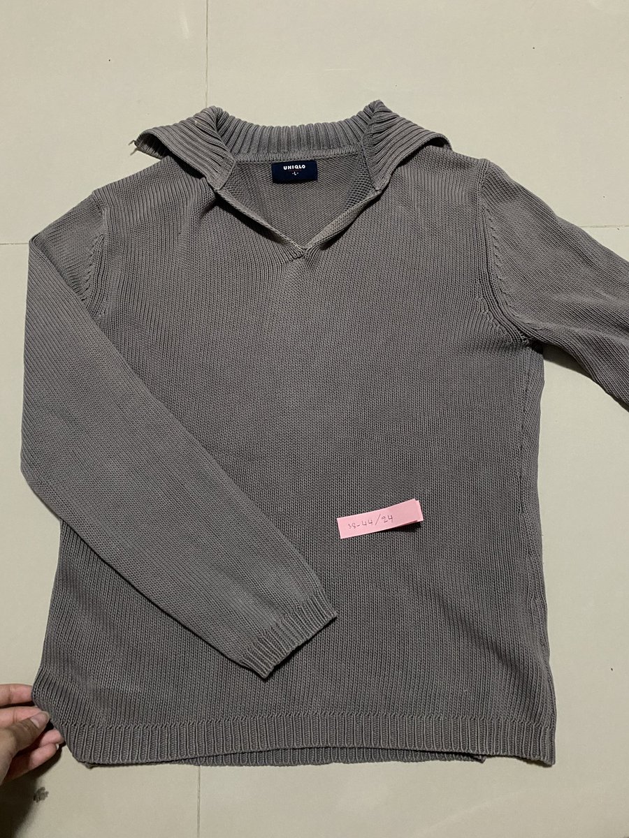 cherryredd_285's tweet photo. Mon2sun90 Uniqlo 70฿ promthong m 120฿

#เสื้อผ้ามือสองสภาพดี #ส่งต่อเสื้อผ้ามือสอง #ส่งต่อเสื้อผ้า #โล๊ะตู้เสื้อผ้า #โล๊ะตู้ #ส่งต่อกระเป๋า #ส่งต่อเสื้อผ้า #หมวกมือสอง #เสื้อผ้ามือ2 #cintageshop https://t.co/GCk5Yuhly2