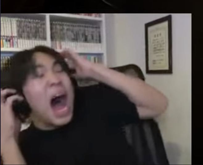 BwbIndieDev's tweet photo. This poor streamer got hit by both big anomalies back to back. 
I never imagine Table9 could spook with this intensity 😅 https://t.co/IWAyZO34Dz