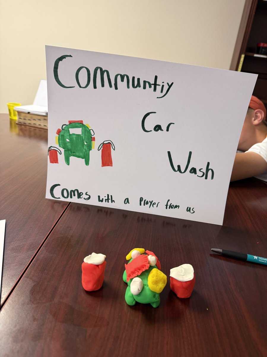 TXBMissions's tweet photo. Leah, Community Missions Specialist, recently lead a breakout session for campers at Wayland Baptist on reaching your community for Christ! She can talk to your church or association too…with or without the playdoh! 

How does your church reach your community?
#texasbaptists https://t.co/JlCKXu3wdD