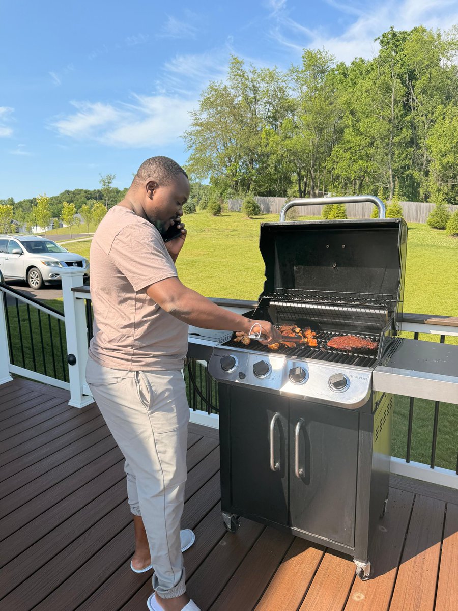 MiskellahMD's tweet photo. Let me roast some steak as you roast me online. Ma e polo. https://t.co/CQvNK1FqvG