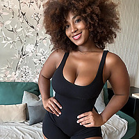 movieslibrar's tweet photo. Top 40 Black OnlyFans Models in 2026 (Ebony OnlyFans)🍆😱‼️

THREAD 👇 

1. Mikayla Saravia https://t.co/2MsvQytOHC