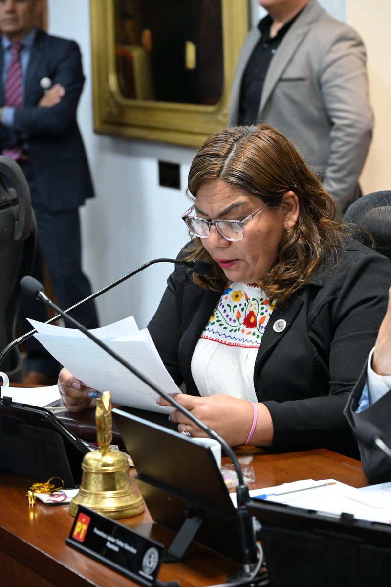 CongresoHidalgo's tweet photo. La dip. Rosario Guerrero presentó la iniciativa que adiciona la fracción V bis al art. 9 de la Ley de Asentamientos Humanos, Desarrollo Urbano y Ordenamiento Territorial para fortalecer los principios de transparencia, acceso a la información y publicidad administrativa. https://t.co/3UXa6zCpqf