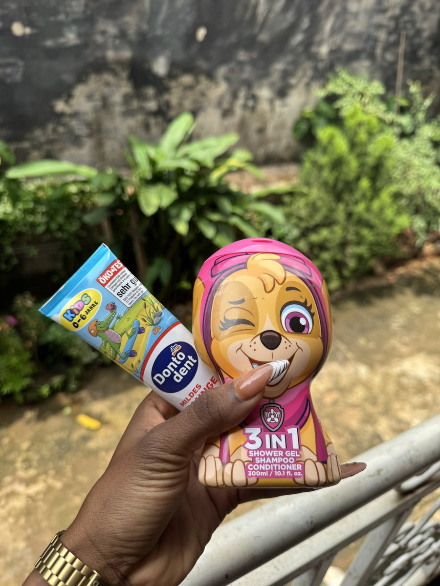lalhensia's tweet photo. Gels de douche aux senteurs douces et légères et dentifrice pour enfants parfuk fraises disponibles

Pack gel de douche + dentifrice (0 à 6 ans) 5000 FCFA 

Rts https://t.co/X3sVqyHbSm