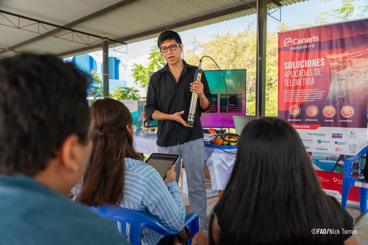 FAOPERU's tweet photo. 🐟💡 Innovación y tecnología para fortalecer una acuicultura más sostenible.

En Tumbes, gracias  a @FAOPERU  productores acuícolas conocieron soluciones digitales para mejorar la bioseguridad y modernizar sus operaciones.

Conoce más aquí🔗 https://t.co/ZhD1tBgo4u https://t.co/IvvsNrVft0