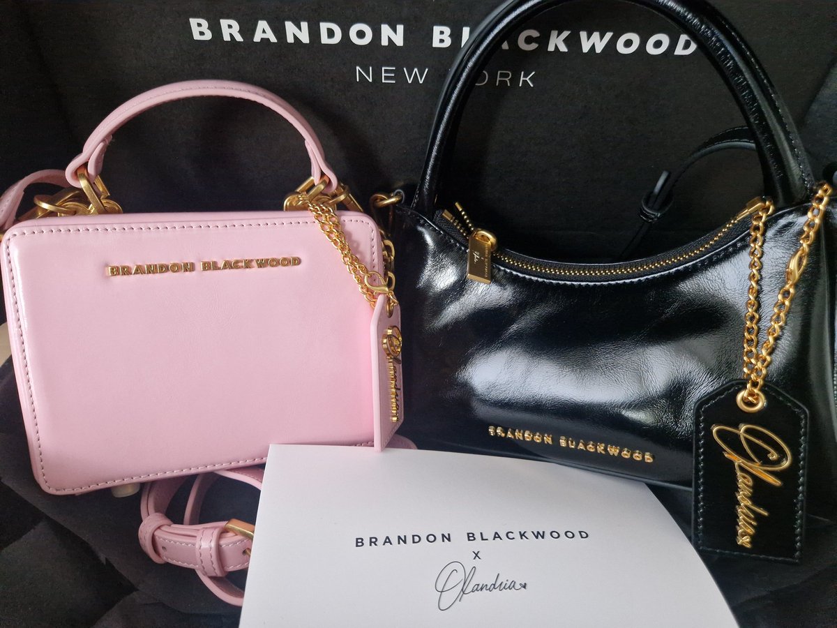 AnnaHyo's tweet photo. My babies finally arrived! #OlandriaxBrandonBlackwoodNYC https://t.co/JPbDBl85eV