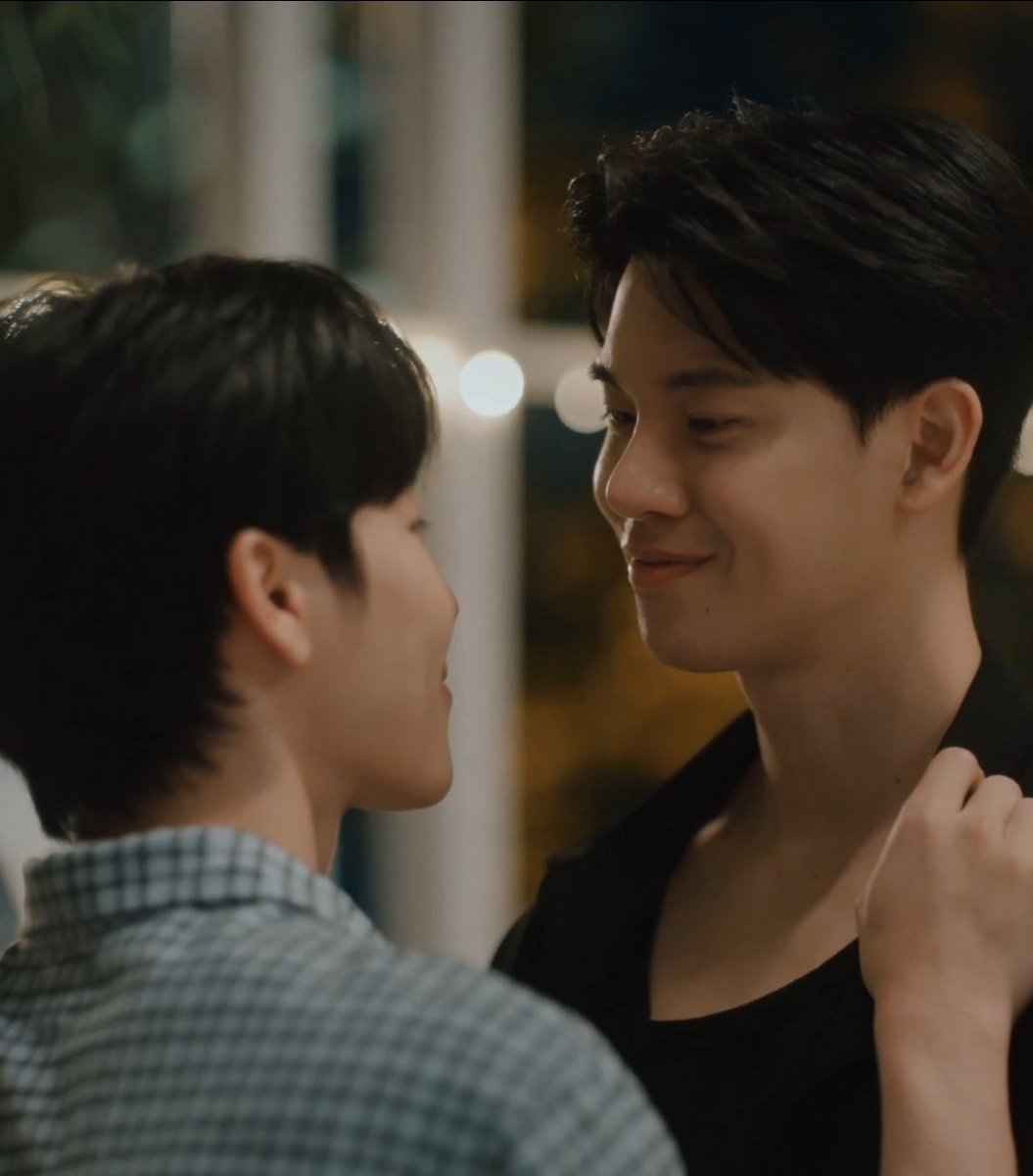 gcfyinwar's tweet photo. and their face when said bf pulls away but they want MORE

EP31

ARGENTIS | SUPALAI

SUPALAI MY STAYCATION BOY EP31
#คุณวันหยุดของผมSupalaiEP31
#ARGENTISxSUPALAI https://t.co/RXvyxDzotf