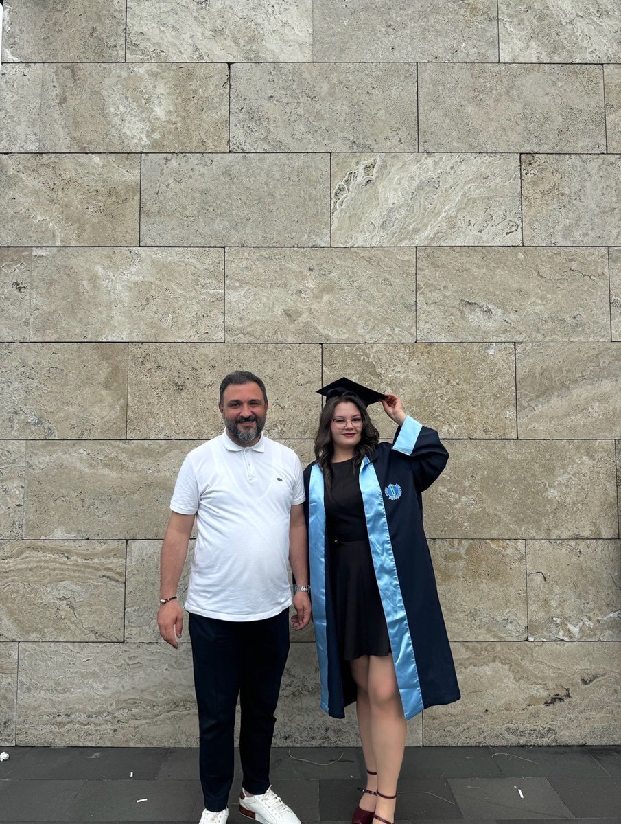 dbiran's tweet photo. 🎓 ODÜ’de Mezuniyet Heyecanına Ortak Olduk

Ordu Üniversitesi Mezuniyet Töreni, Düriye Çetinceviz Anaokulu Mezuniyeti ve 3. Yaş Üniversitesi’nin mezuniyet programlarında yer aldık.

Bu özel gündemeslektaşımız Gazeteci Osman Şahin ile stajyer öğrencimiz Sıla Naz’ı yalnız bırakmadık.