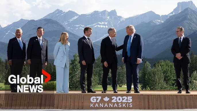 SiscocsiS's tweet photo. everyone else despises prophecy; in essence, that is despising God: they that despise God, He will show Himself very unsavory. For instance: today's one world government is G7 (short for Group of 7); Revelations 13:1 says that it has the name of BLASPHEMY (singular) on its heads- https://t.co/fuIDdRMRdt