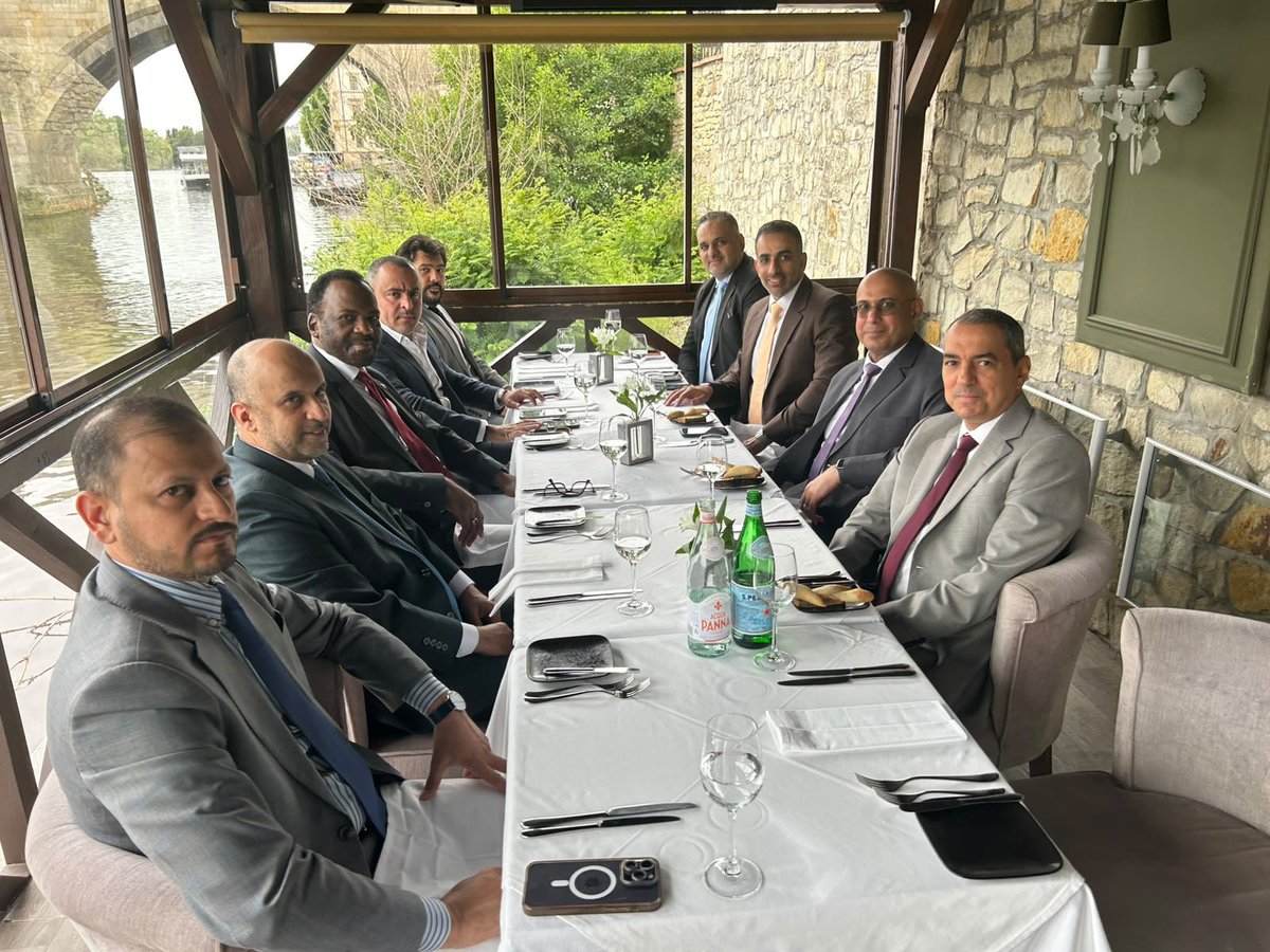 KSAembassyCZ's tweet photo. على شرف معالي المهندس سعد الخلب الرئيس التنفيذي لبنك التصدير والاستيراد السعودي والوفد المرافق لمعاليه أقام سعادة القائم بالاعمال بالانابة الاستاذ فهد الخيبري مأدبة غداء ظهر اليوم في العاصمة براغ بحضور سعادة القائم بالاعمال الكويتي وعدد من أعضاء السفارة https://t.co/f05qNdCjHd