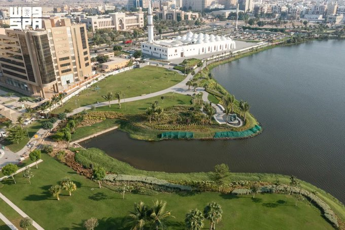 ALMISNID's tweet photo. عندما تكون #جدة عروس البحر. https://t.co/msY3hFjG3y