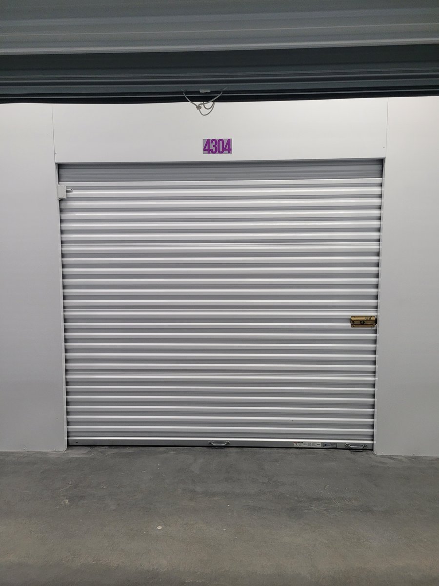 KeySelfStorage's tweet photo. First 3 months 60% off on all 10x10 units, rent yours today 604-973-5555 / https://t.co/qOvY0YhUT9. https://t.co/2pd0hz5sT2