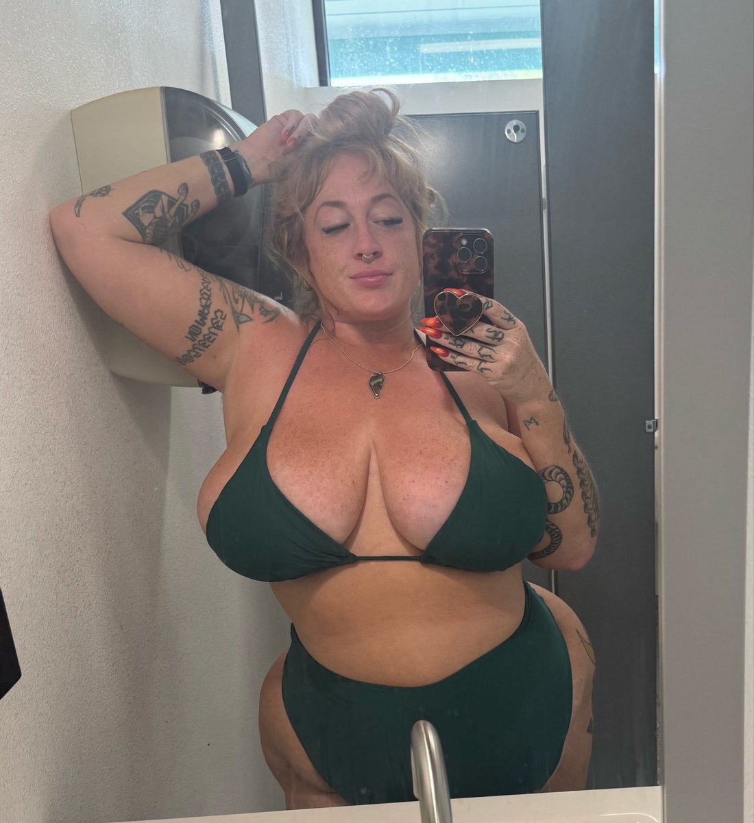 ThickLizzyXXX's tweet photo. https://t.co/pI3IFP2jjJ