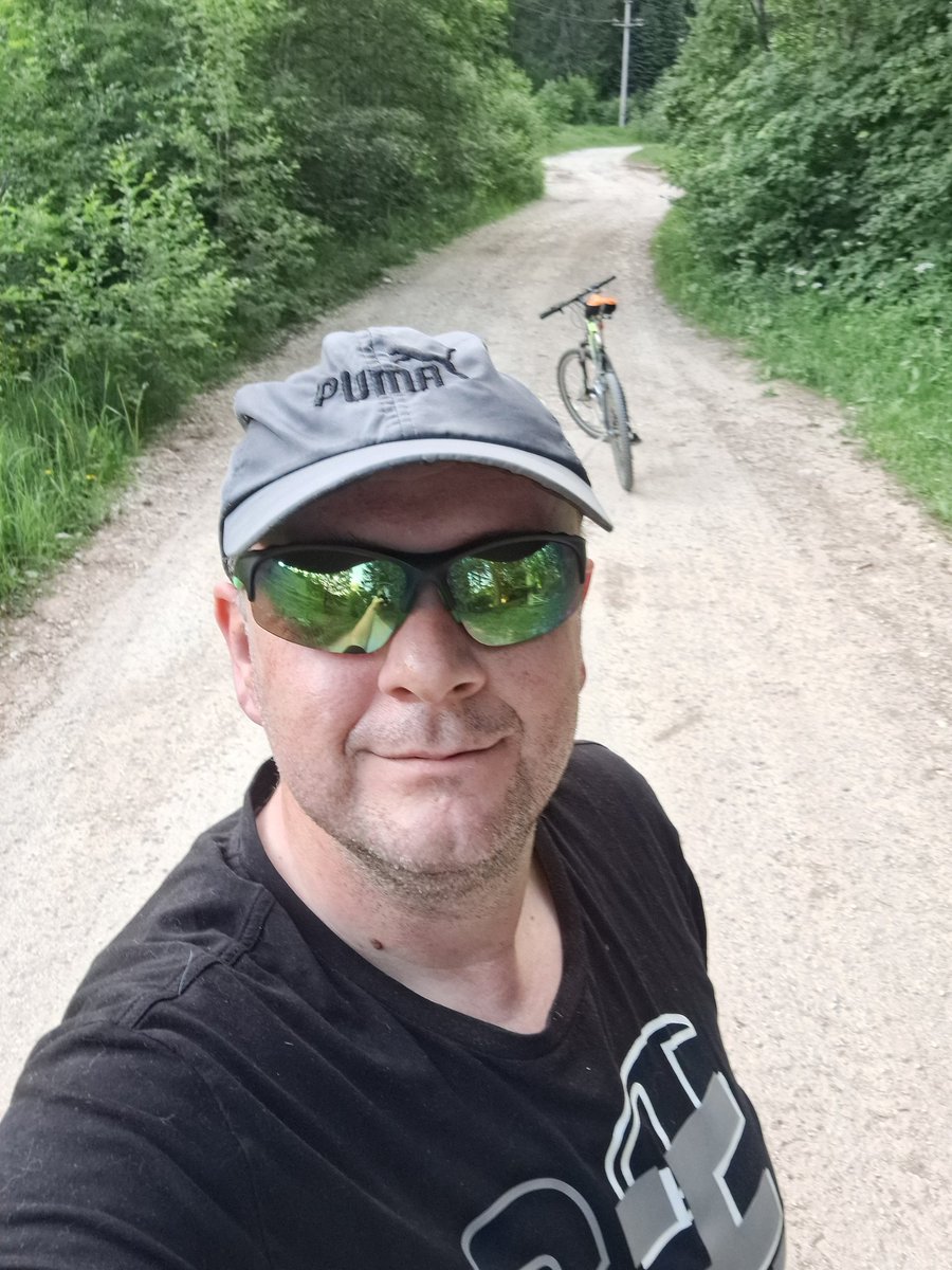 MladenMASAVucic's tweet photo. Rekreacija.💪🚲🌲 https://t.co/BWkRuHcA9v