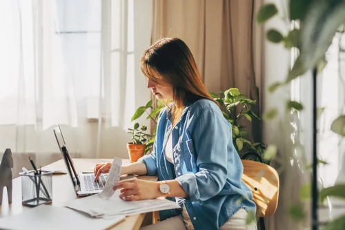 RBMitchellTeam's tweet photo. Before you cancel that credit card, know this 👇 It could increase your credit utilization and shorten your credit history—both important to your score! https://t.co/Eli6DkWOMC https://t.co/7R3HriZF0U