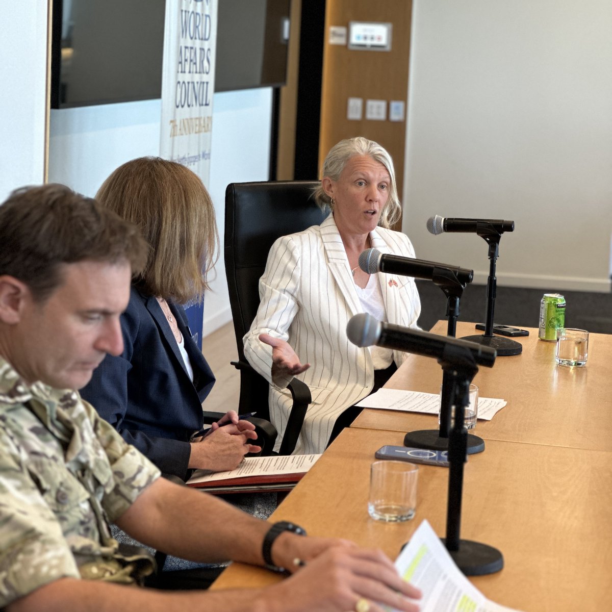 UKin_SF's tweet photo. What’s next for the UK-US special relationship? 🇬🇧🇺🇸
Great discussion with CG Eleanor Kiloh, Col. Tom Archer-Burton and the World Affairs Council of Seattle on shared values, King Charles’ State Visit, NATO, AUKUS, emerging threats & tech. #GreaterTogether #America250 @UKinUSA https://t.co/h5fHG7CAiF