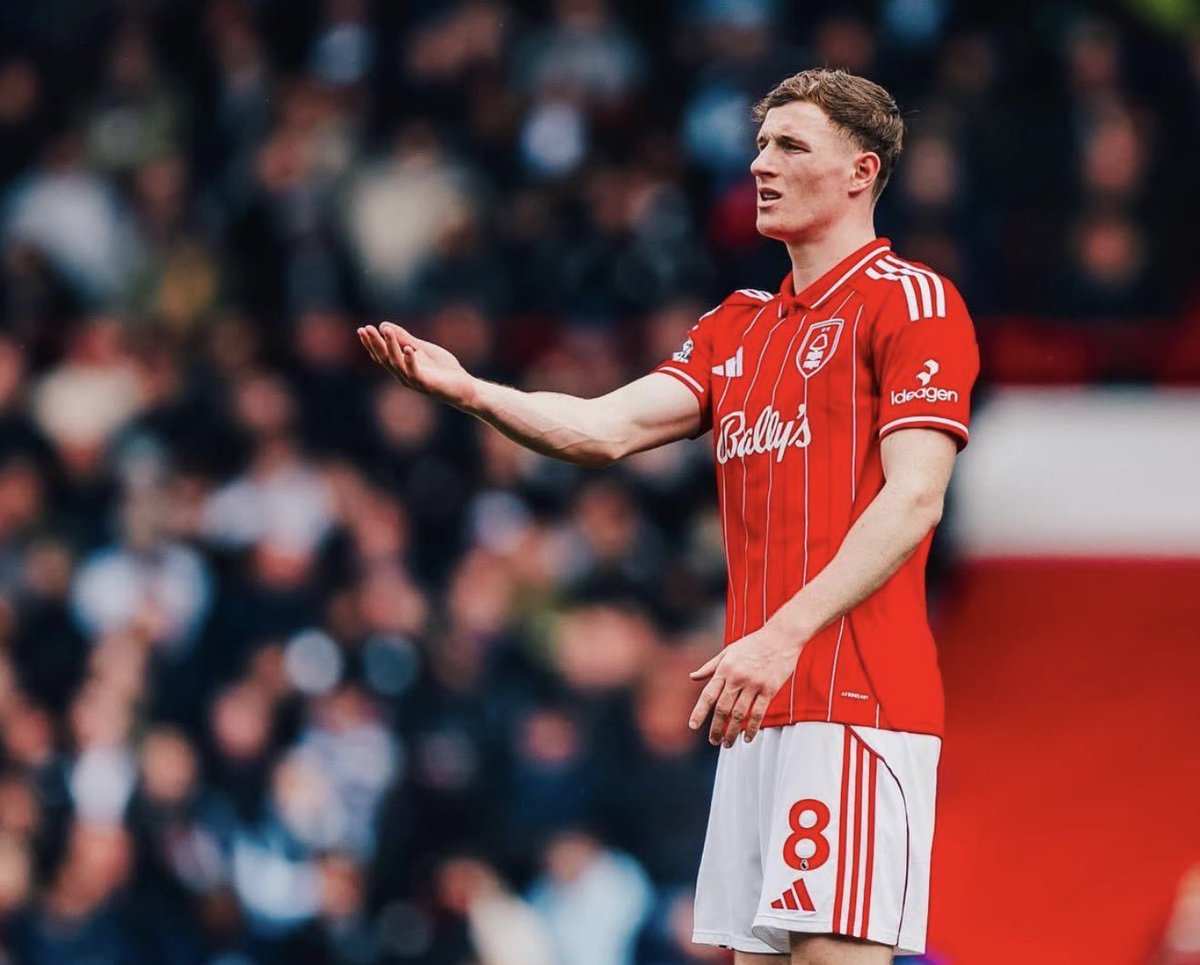 utdreport's tweet photo. Nottingham Forest want a guaranteed fee of over £125m for Elliot Anderson.

Should #mufc continue with the deal? https://t.co/MUOwnyddb0