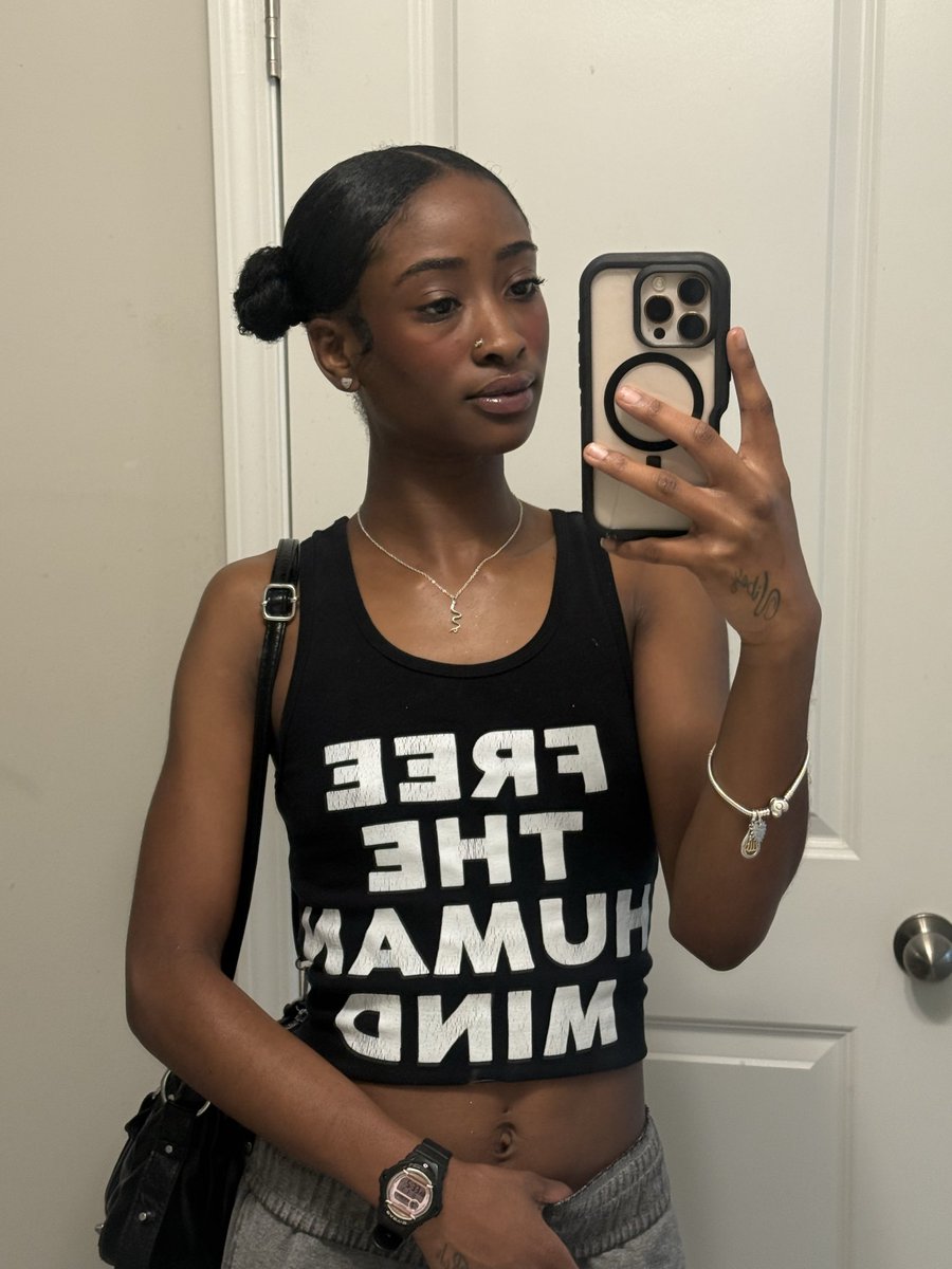 spinbackmecca's tweet photo. pretty selfffff https://t.co/ooVBJiEoBb
