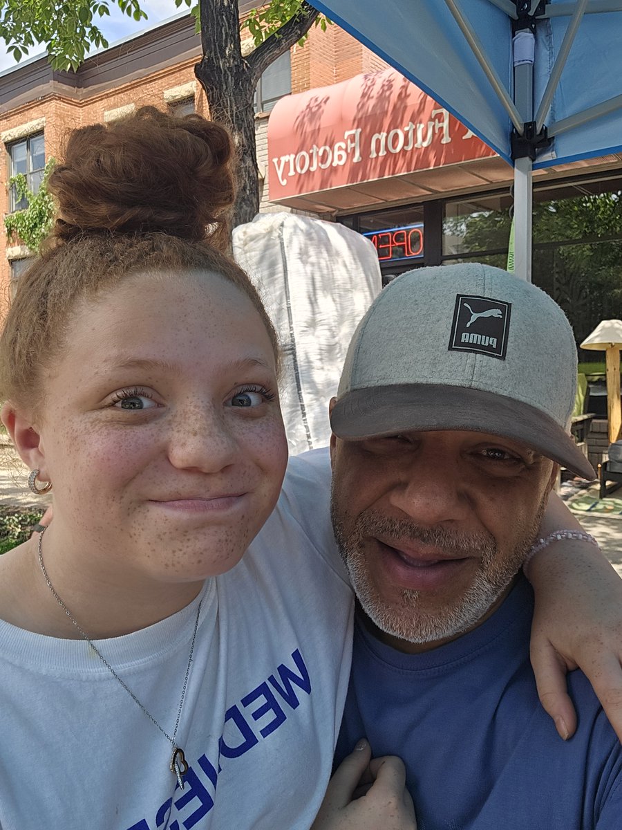 SleepConcepts's tweet photo. Open Street Event Lyndale 2026.  Daddy - Daughter Sales Team! #Minneapolis, #Uptown, #Mattresses, #Futons, #Beds, #Bamboosheets, #BambooPillows, #Bunkbeds, #Sales, #Sleepconcepts, https://t.co/pJCLJLEWa1