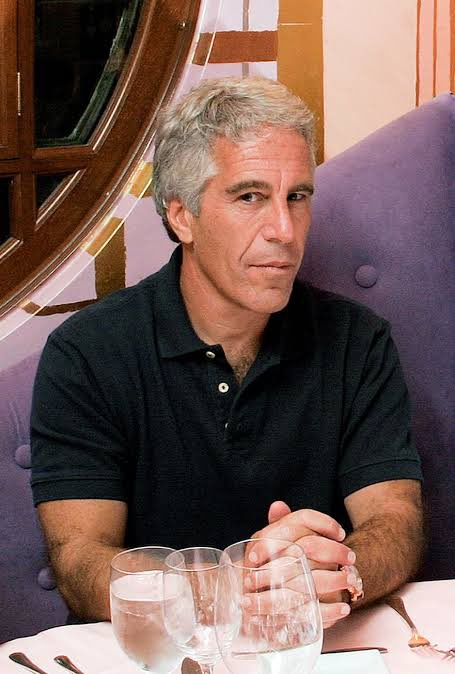 icardo8's tweet photo. El árbitro somalí estuvo más tiempo detenido que cualquiera de la lista de Epstein.
Esa es la justicia de EEUU y sus valores. https://t.co/nruMEXMY4J