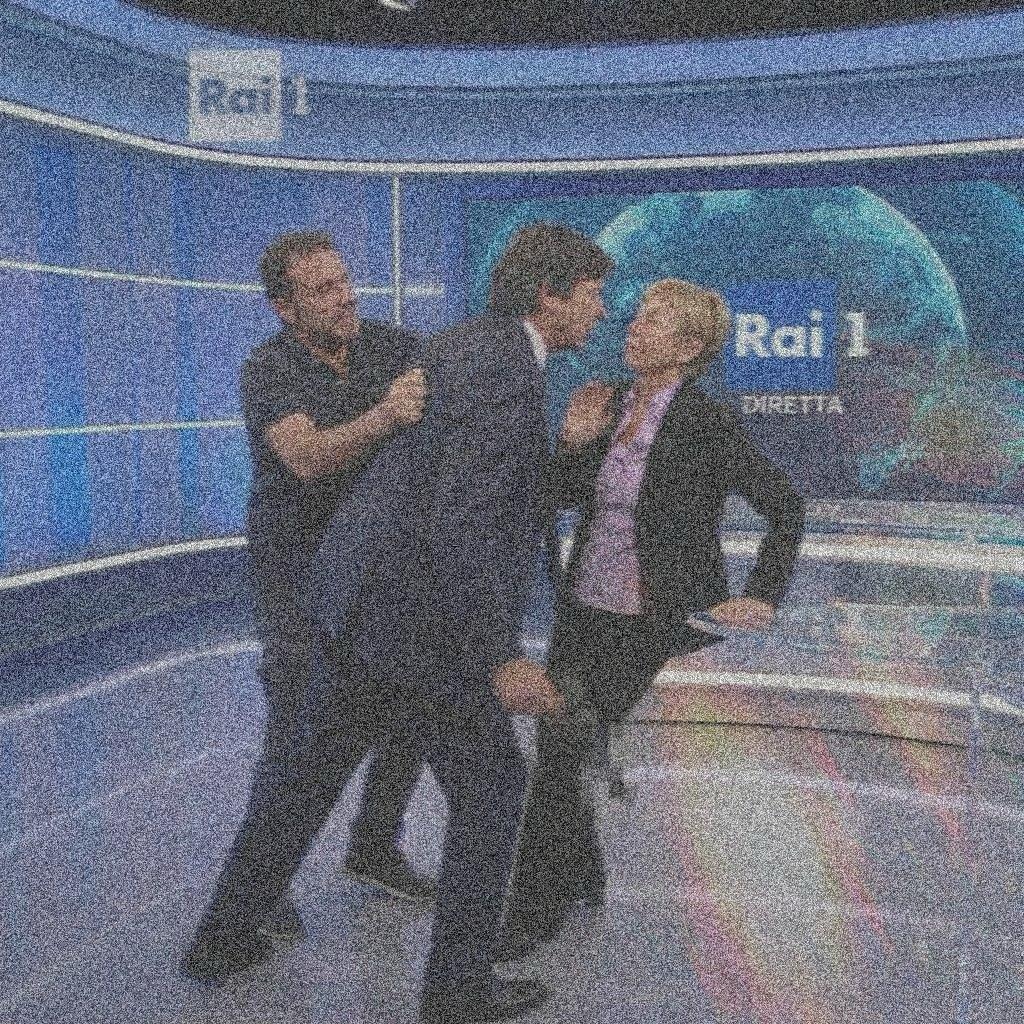 Gamecockin_'s tweet photo. Vale la pena guardare e decidere da soli.
