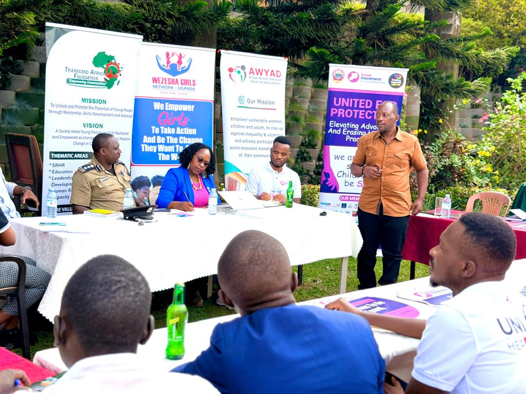 CommunityMindsI's tweet photo. Today at the @BeBraveGlobal Forum, we said it loud: Men& boys MUST be champions in ending childhood sexual violence. Bystanders don't build safer futures. CHAMPIONS do. ✊🏾🟣
The work starts with YOU. 👇🏾
🛡️ Speak up.
🛡️ Show up.
🛡️ Refuse to look away.
#BeBrave #PathToJustice https://t.co/QzlI83DfvQ