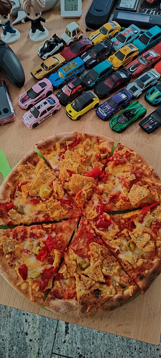 Tom_ZR_Race's tweet photo. I confess being an ad victim ;) Pizza Nacho... Well, we'll see
#GoodOrBad #PizzaAlwaysAnOption https://t.co/vPnsD3gcew