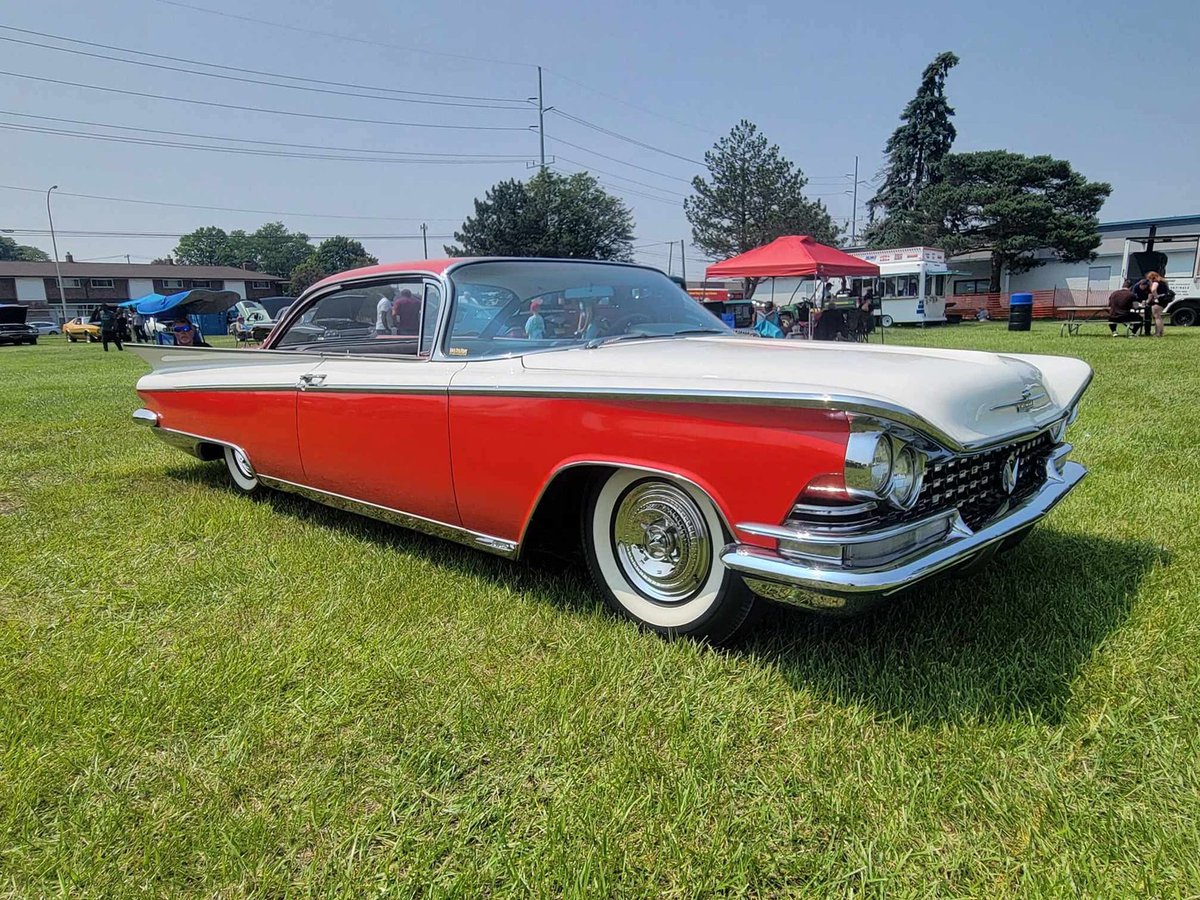 Jay_MMP's tweet photo. Check out some of the cool cars that we saw at the 37th Barn Show last year. We'll be there this Sunday, there's sure to be even more cool hotrods and classics this year as well. #Barnshow #hotrods #classics #Automotive #DIYAuto #Repair #Mechanic #DIYgarage #Doityourself #DIY https://t.co/uJ4hbIQR5p