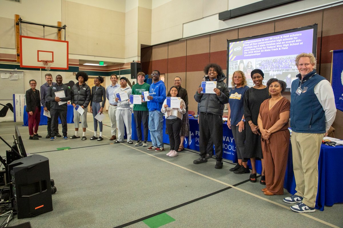FWPS210's tweet photo. We’re #FWPSProud of our phenomenal scholars, staff, and community members and love recognizing them during the Good News Announcements at our board meetings! Click through for an overview of our honoree’s cause for celebration. For more details: https://t.co/3lIjt1OjVP. (2 of 2) https://t.co/DGmVOzy42M