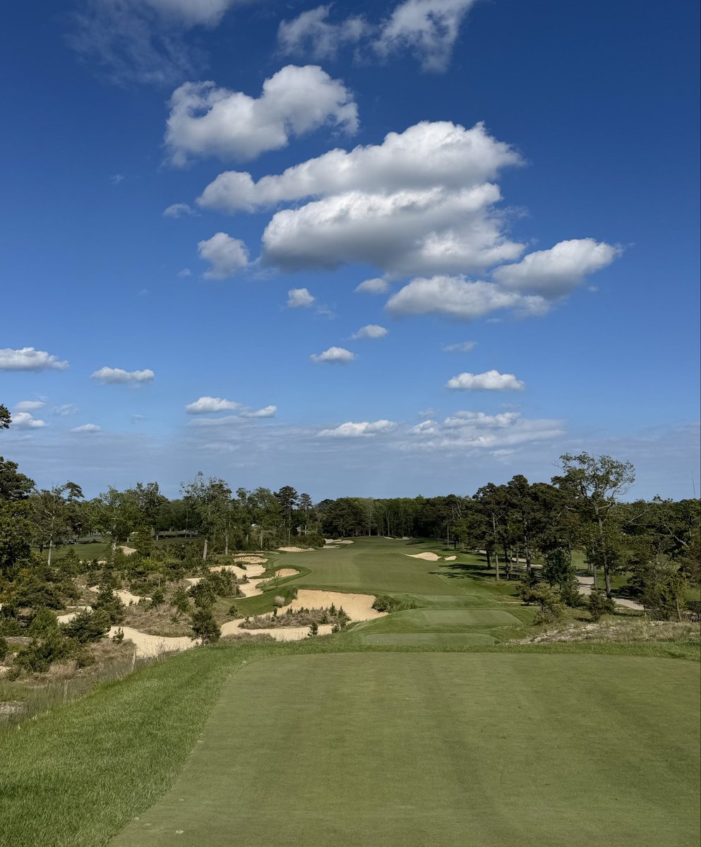 flopfather's tweet photo. Union League National…

One of the most unique and pure courses I’ve ever had the chance to step foot on. 

I’ve never seen greens this undulated in my entire life, truly diabolical if you don’t hit a good approach. And arguably some of the best par 3s and par 5s I’ve ever seen https://t.co/65eIBzKy4K