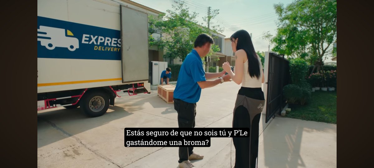 viudanegrabi's tweet photo. En el tráiler de la serie que viene después de Love Beyond Dreams nos muestra este diálogo entre la protagonista de ese GL y Rann ( en donde nombran a P'Le 😍🎉)
Así que si o si quedan felices y juntitas 🥹🤏🏻

LBD EPISODE SIX
#LoveBeyondDreamsEP6
#MieAya https://t.co/xbEIwAl4XG