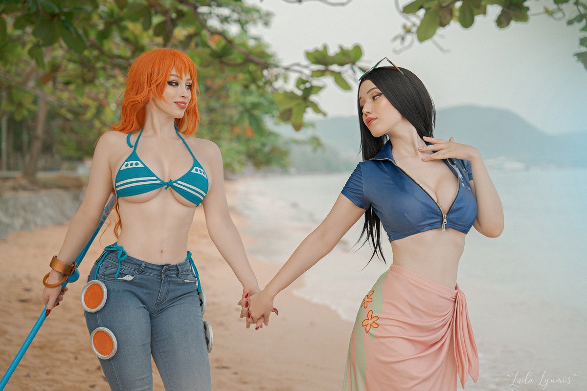 Melamoricosplay's tweet photo. Our Nami and Robin cosplay with @lada_beyond https://t.co/UM2hWkkqrK