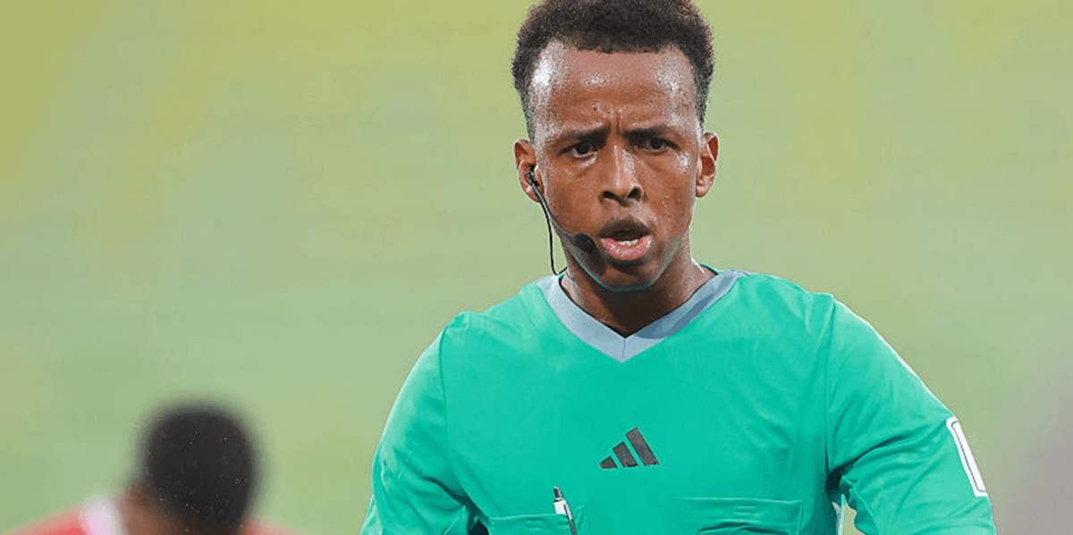 theblaze's tweet photo. 'I had the right papers': Somali World Cup referee booted from US gets an answer from the White House https://t.co/TuNRpOh2ZW https://t.co/kSIHzZkemf