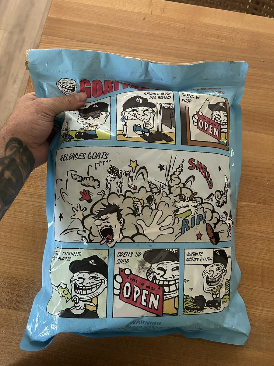 fukupapers's tweet photo. I shall do an unboxing! https://t.co/UuZjOvBNas