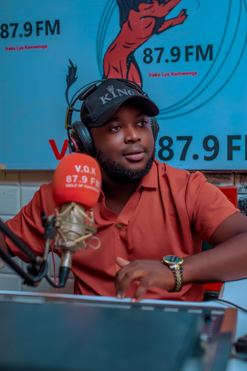 879vokfm's tweet photo. 🎶🔥 It's a Throwback Thursday on #KabugaExpress!

Join Emcee Kiira from 4 to 8PM for a dose of entertainment, timeless hits, great memories, and nonstop vibes.

📻 Stream live: https://t.co/LERM6epMQa https://t.co/kCBx7pRtDQ