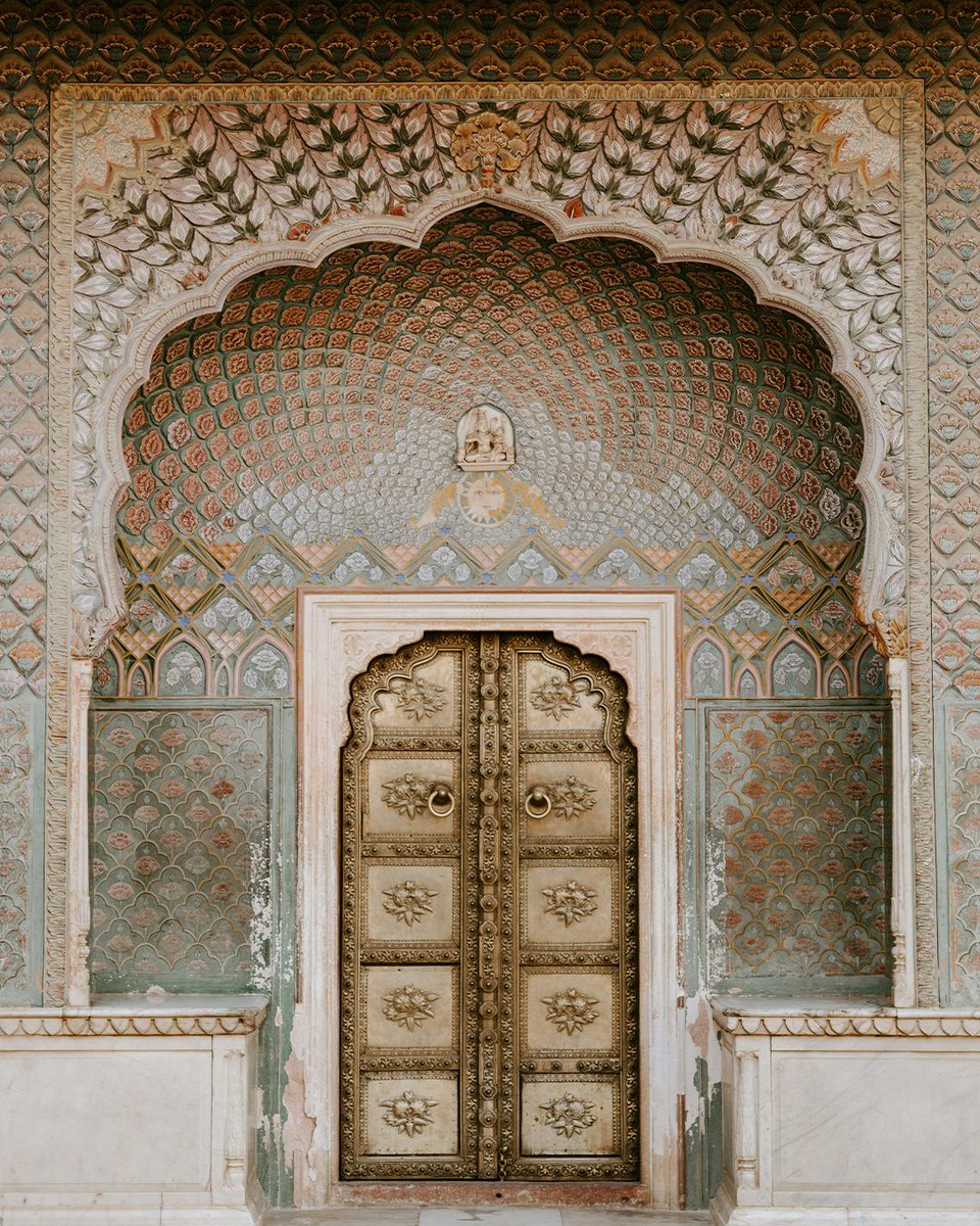 regentcruises's tweet photo. From a childhood visit to guiding luxury cruise guests, Captain Abhi Singh reveals why the Taj Mahal remains the world's most awe-inspiring destination — and why sunrise is the only way to see it https://t.co/lvphrc6NFM https://t.co/dvz8ejeDap