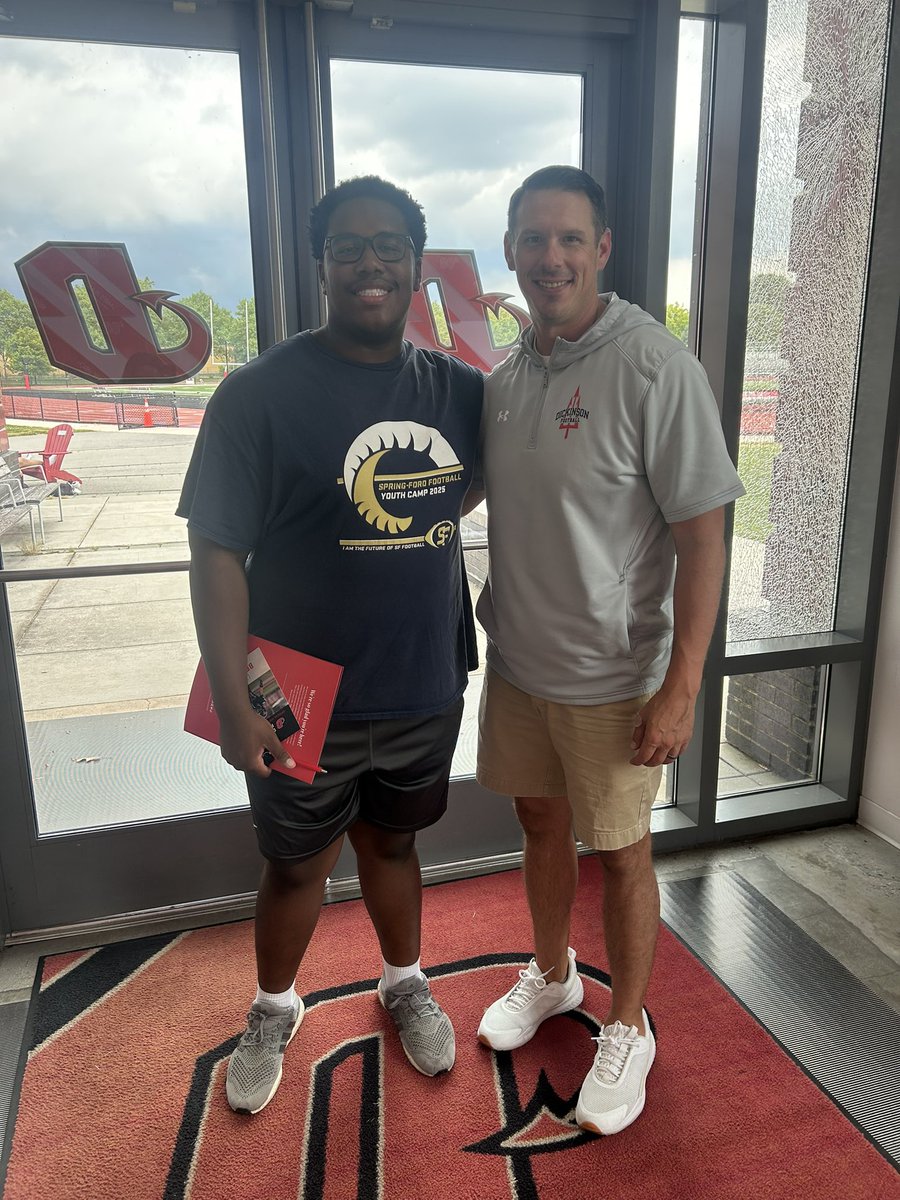 LRBellard2's tweet photo. Had a great day up at Dickinson college today. Thank you @coach_knapp for the invite.@SFRamsFB https://t.co/kJbdgqWDWI