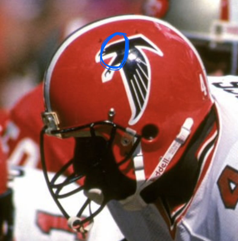 _The__King_'s tweet photo. @HelmetAddict In 1985, not only did the lines on the wing go to the edge, but we lost the line at the neck of the head!!! https://t.co/CySeK0ogsT