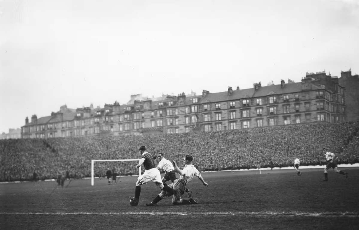 AFTCC_'s tweet photo. 🏴󠁧󠁢󠁳󠁣󠁴󠁿 Key players of the 1919/20 season for Rangers FC :

🏴󠁧󠁢󠁳󠁣󠁴󠁿S. Archibald (RW) : 47🏟️, 10⚽, 20🅰️
🏴󠁧󠁢󠁳󠁣󠁴󠁿J. Paterson (LW) : 46🏟️, 14⚽, 18🅰️ 
🏴󠁧󠁢󠁳󠁣󠁴󠁿A. Cunningham (IR) : 47🏟️, 24⚽, 4🅰️ 
🏴󠁧󠁢󠁳󠁣󠁴󠁿T.Cairns (IL) : 45🏟️, 16⚽, 2🅰️ 
🏴󠁧󠁢󠁳󠁣󠁴󠁿T. Muirhead (IF) : 43🏟️, 15⚽, 4🅰️ 
@RangersFC @FredericksBrent https://t.co/h2XZ20IMJm