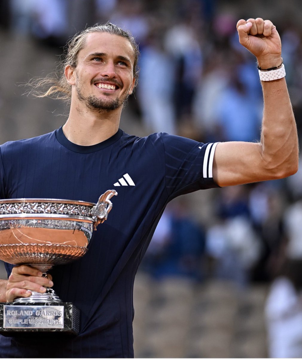 BetrAmora's tweet photo. @anumccartney Guy is a champion. Go Sascha! https://t.co/ljq9BQVt9X