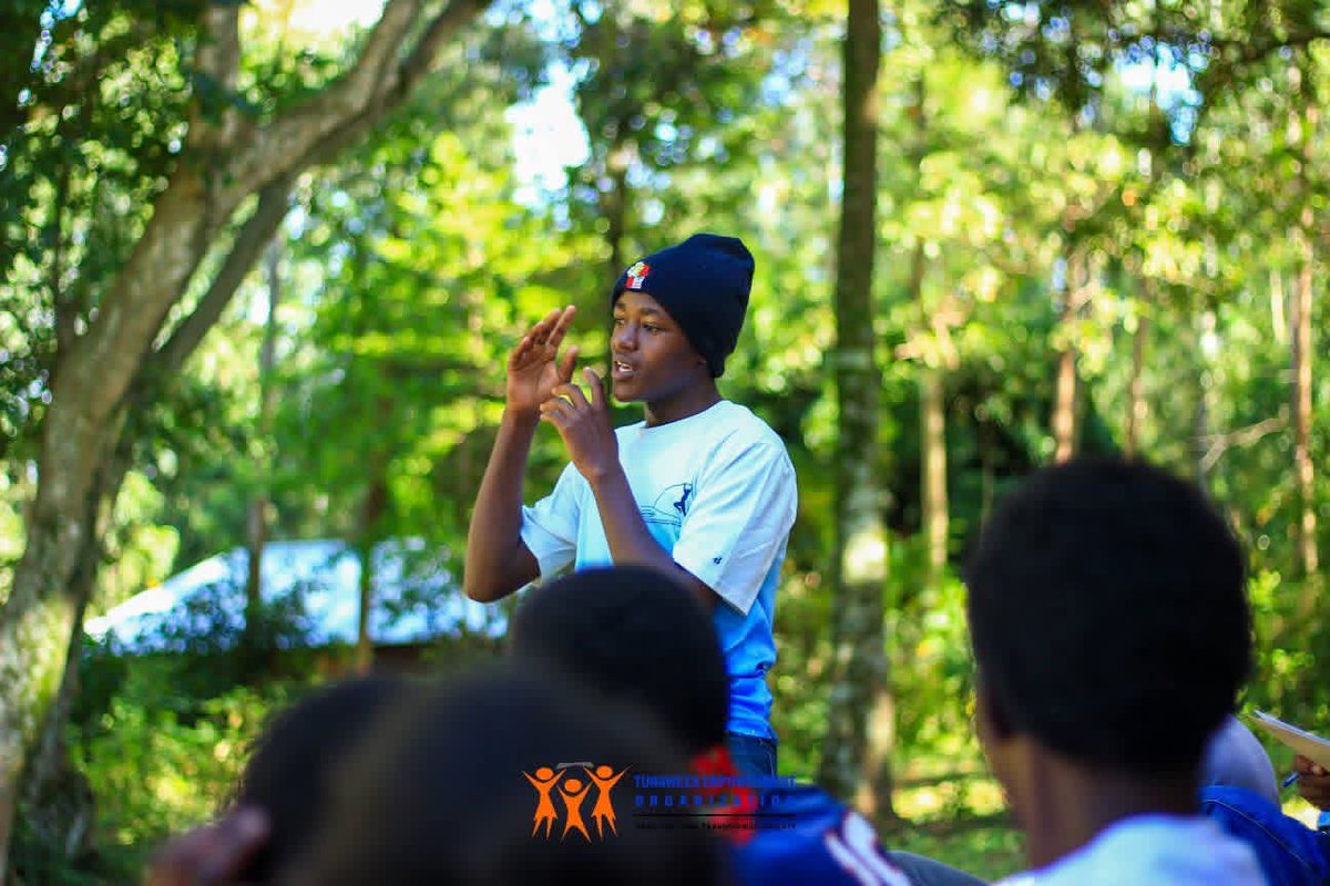 TunawezaEmpower's tweet photo. 💬 Grounded in the wisdom of Hosea 4:6 — "My people are destroyed for lack of knowledge," participants reflected on how informed choices, mutual respect and open communication can build healthier relationships and stronger communities.

 #AGYW #SharedResponsibility  #Tunaweza https://t.co/rCIF37rjr9