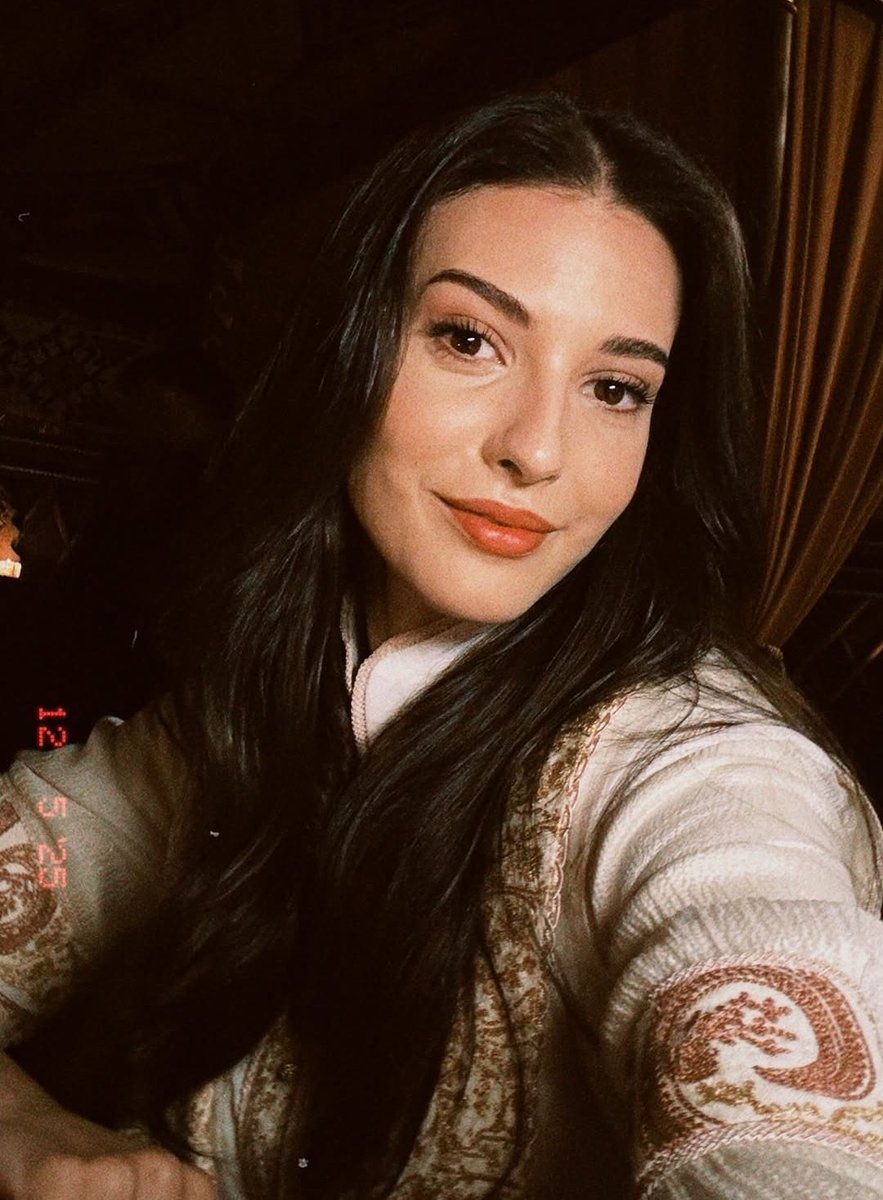 listelandcom's tweet photo. Mahassine ❤️🤩😍 
#MahassineMerabet https://t.co/nNNKTqShJf