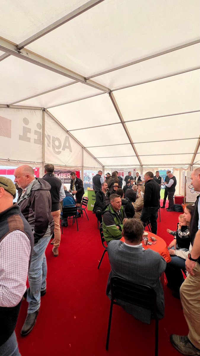 BondTimber's tweet photo. Thank you to everyone who stopped by our stand and took the time to chat with us.

There was plenty of interest in the new Versalok range from Hampton Steel. If you didn’t get a chance to see it, get in touch. https://t.co/A9Hf7U6394
