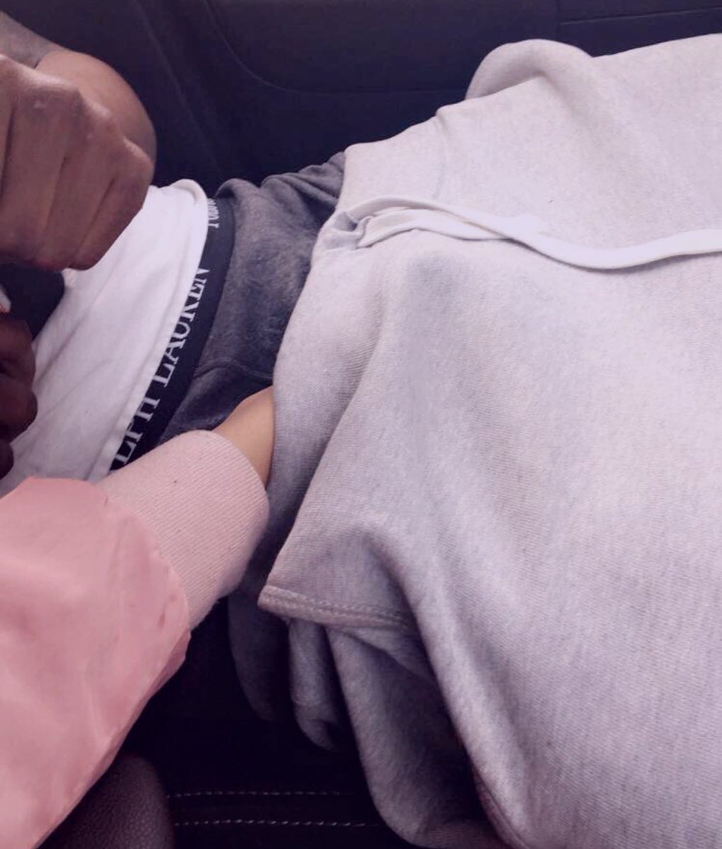 AdultMoodsX's tweet photo. me as a girlfriend: https://t.co/mSauqCw6Fo