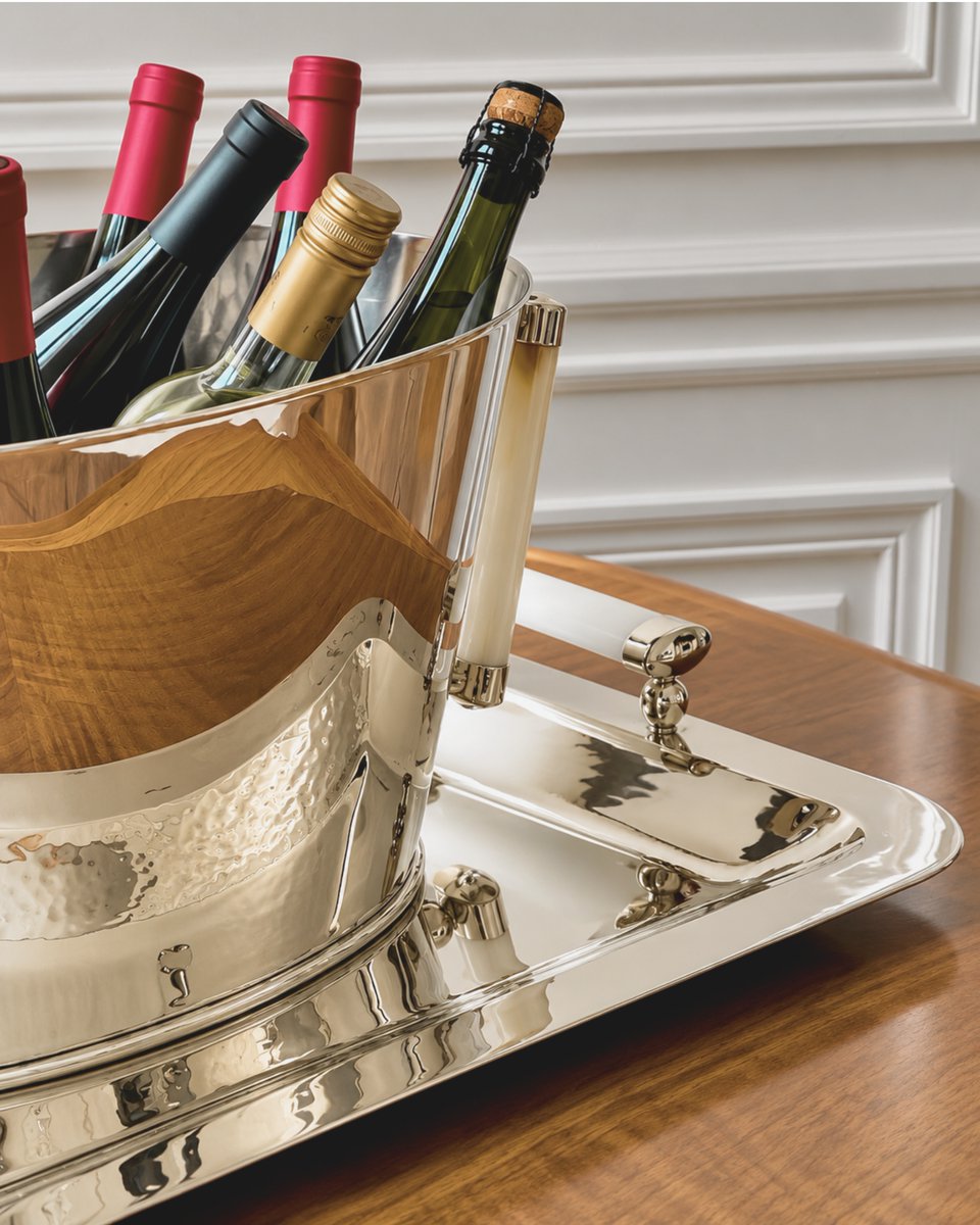 airedelsurstore's tweet photo. Crafted by hand from polished alpaca and natural onyx, the VALLE tray and champagne bucket bring together sculptural form and everyday function.

No two pieces are exactly alike.

https://t.co/vZMQhR1KXZ https://t.co/Q6X37sEx8m