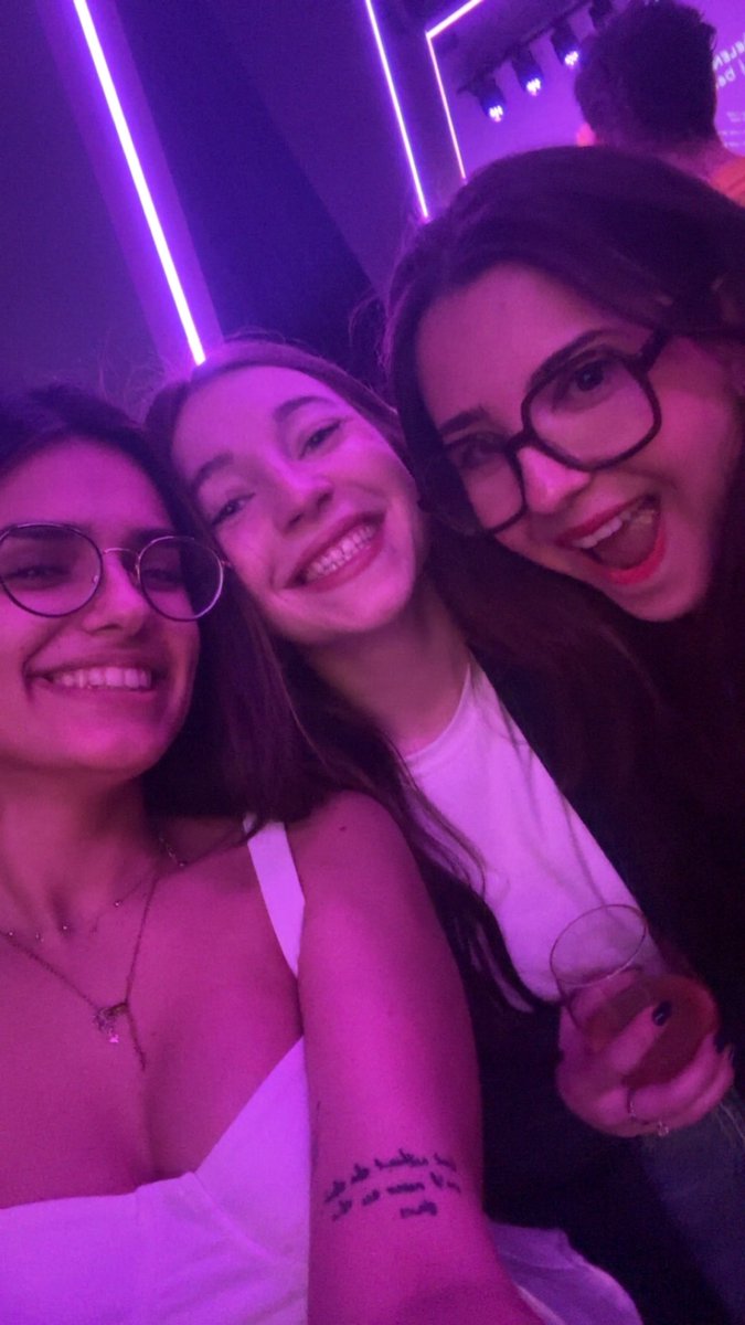 Eva_Crn_'s tweet photo. Joyeux anniversaire a l’une des plus belle personne qui existe 🤍 https://t.co/mF9RRcDFpq