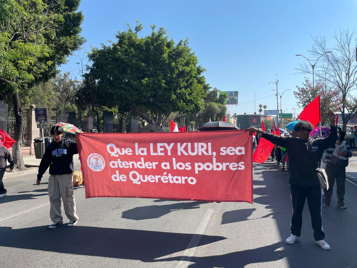 KKlleja92631's tweet photo. El Gobierno Panista de Mauricio Kuri, siguen sin resolver el pliego petitorio de más de 10 mil familias organizadas en Antorcha.
 #QueretanosExigenSolución
@gobqro
@makugo 
@SEGOB_Queretaro https://t.co/S04BaMk0PZ