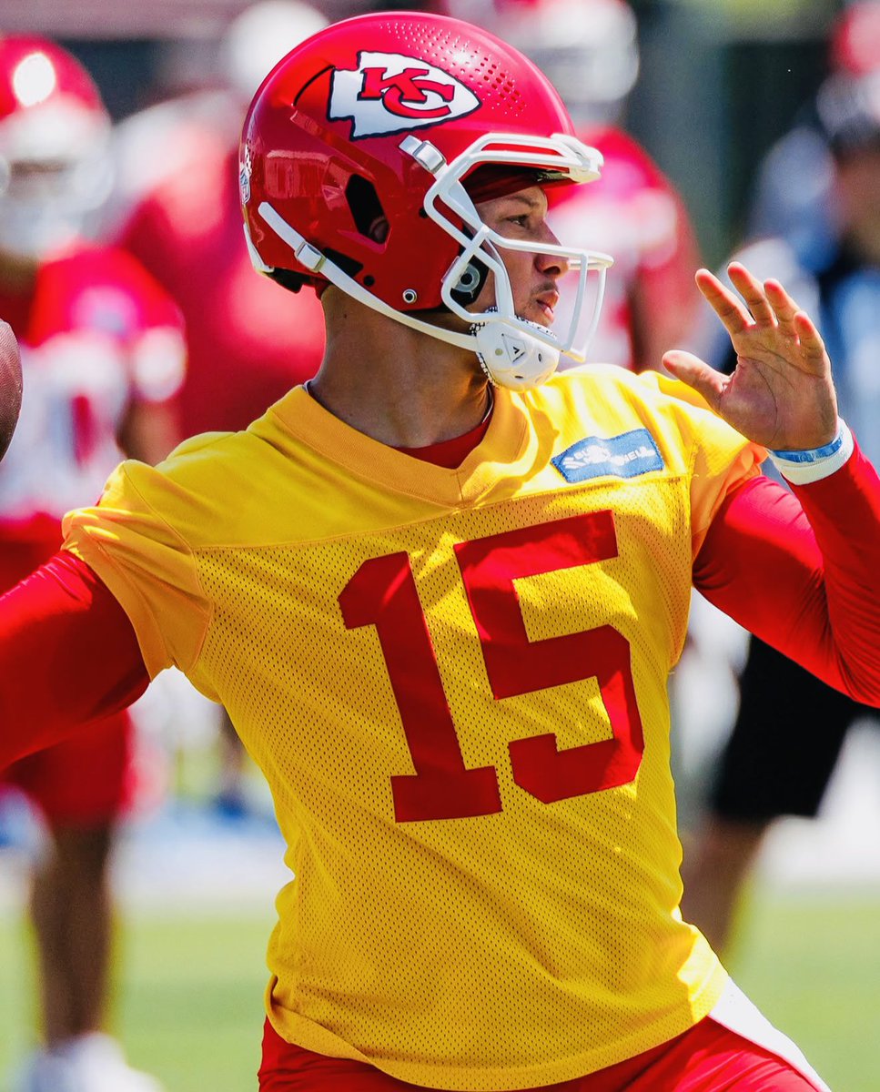 EscapeThePeril's tweet photo. 𝐌𝐢𝐧𝐢 𝐂𝐚𝐦𝐩 𝐨𝐟𝐟 𝐭𝐨 𝐚 𝐠𝐫𝐞𝐚𝐭. 

⏰

#ChiefsKingdom https://t.co/VkbHQHafFD