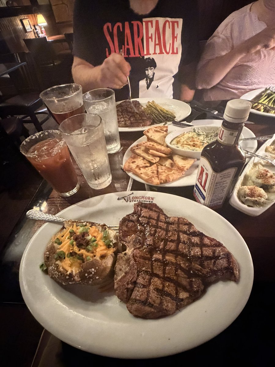 cagekafig92's tweet photo. And finished it…. 🤙🏽🤠 
#Noleftovers
#Farmlife
#Southernbadass https://t.co/KmeRiT4otA